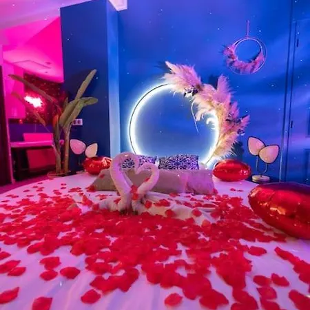 Loft Type Loveroom Avec Balneo Nizza